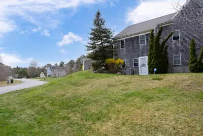 7 Schooner Lane, Unit B, Mashpee MA — view 5