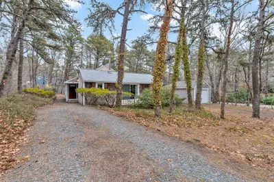 10 Bartlett Road, Wellfleet MA — view 2