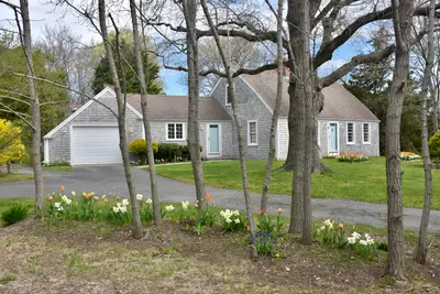 11 Beale Avenue, Sandwich MA — view 3