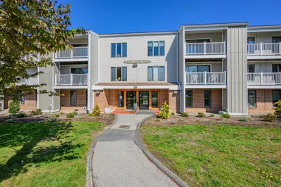 42 Old Colony Way, Unit Apt 21, Orleans MA