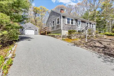 16 Cedar Lane