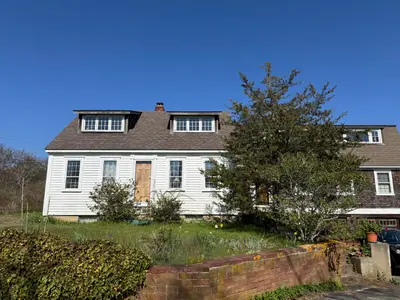10 Benson Lane