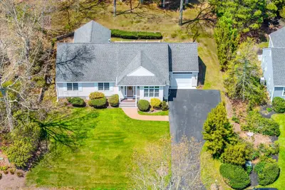11 Snead Drive, Mashpee MA — view 3