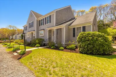 51 Carlson Lane, Unit 9c, Falmouth MA — view 3
