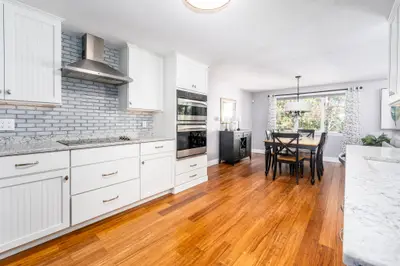21 Rolling Green Lane, Mashpee MA — view 2