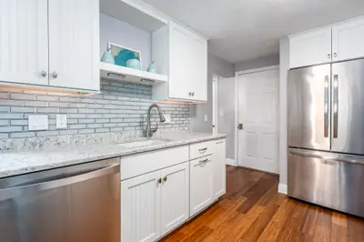 21 Rolling Green Lane, Mashpee MA — view 3