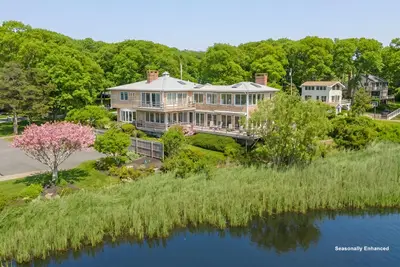 38 Nemasket Road, Falmouth MA — view 2
