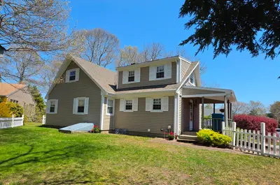 16 Pine Hollow Road, Falmouth MA — view 2