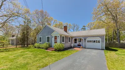 55 Scholl Avenue