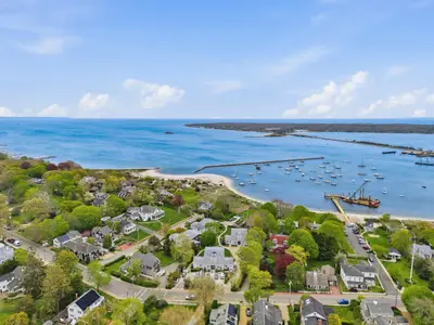 139 Main Street, Vineyard Haven MA — view 4