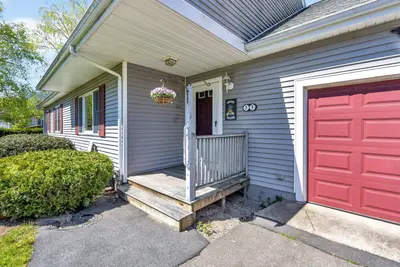 33 Thatchers Lane, Falmouth MA — view 3