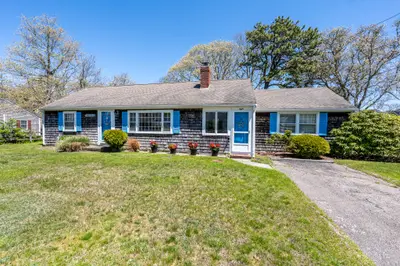 8 Folger Lane