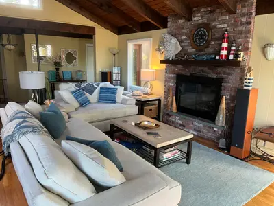 9 Kinnikinnick Road, Truro MA — view 5