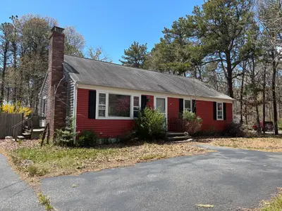 8 Oakleaf Circle, Harwich MA