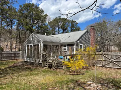 8 Oakleaf Circle, Harwich MA — view 3