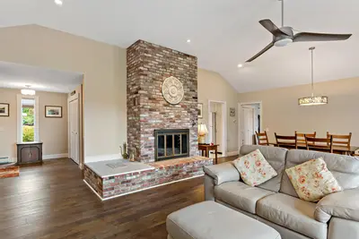 107 S Abbey Gate, Barnstable MA — view 5