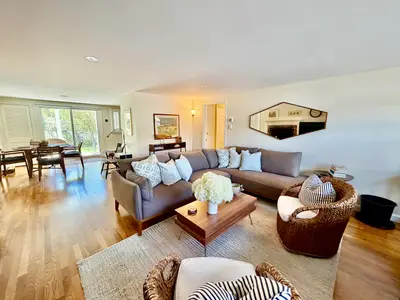 727 Main Street, Unit Apt B1, Barnstable MA — view 4