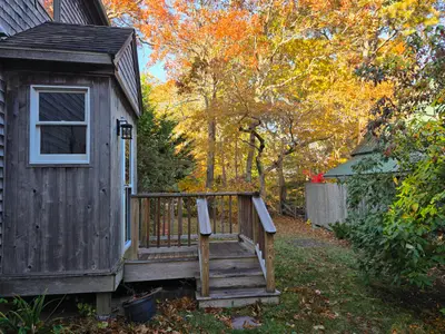 33 Alyssa Lane, Vineyard Haven MA — view 2