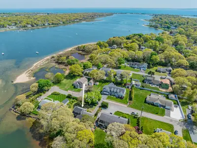 56 English Street, Falmouth MA