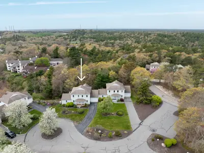2 Beach Plum Lane U: E Lane, Unit E, Bourne MA — view 3
