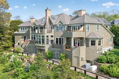 15 Clowes Drive