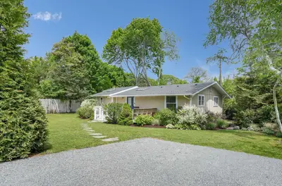 3 Kims Way, Oak Bluffs MA — view 2