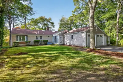 17 Cranberry Lane, Falmouth MA — view 2