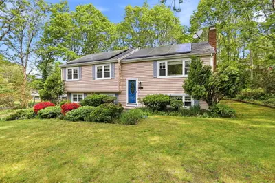 17 Briggs Avenue