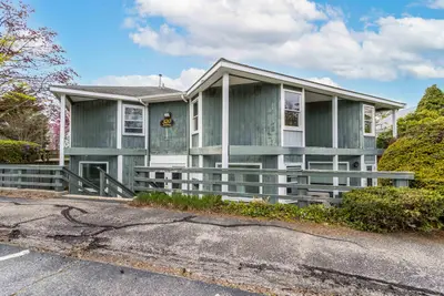 320 Gifford Street, Unit Units 1-5