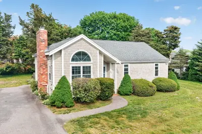 27 Bellavista Drive