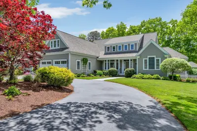 10 Open Space Drive