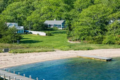 16 Frog Hollow, Vineyard Haven MA