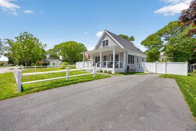 245 Edgewater Drive, Falmouth MA — view 3