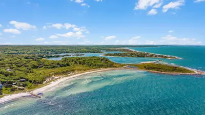 20 Quaker Road, Falmouth MA — view 3