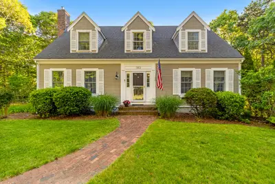 183 Pine Street