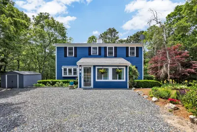 11 Santuit Pond Road