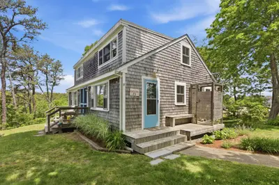 21 Town Hall Road, Truro MA — view 2