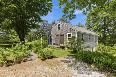 21 Town Hall Road, Truro MA — view 4