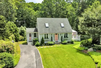 7 Cachalot Lane