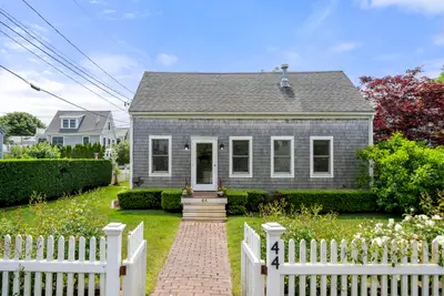 44 Pleasant Street, Provincetown MA