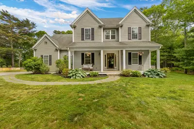 11 Dawe Lane, Bourne MA — view 3