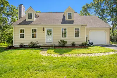 29 Carleton Drive, Mashpee MA