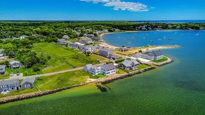 43 Shore Road