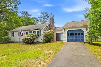 9 Deerfield Road, Yarmouth MA — view 2