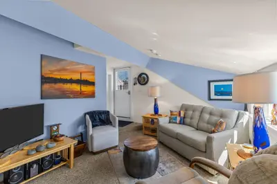 15 Cottage Street, Unit 8, Provincetown MA — view 4
