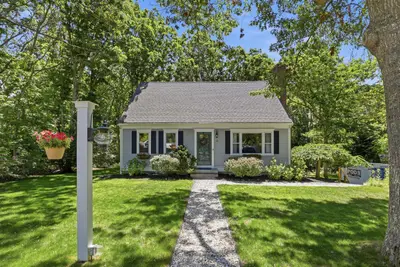 10 Checkerberry Lane