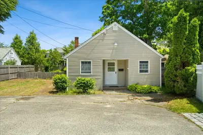 47 Little Rock Avenue, Falmouth MA — view 2