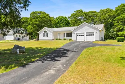 8 Sherry Lane, Bourne MA — view 5