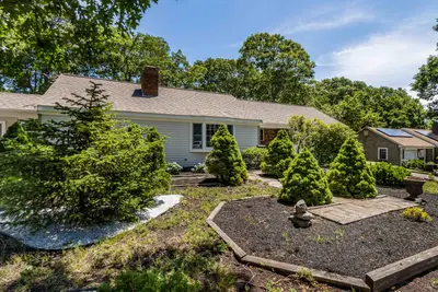 32 Davis Road, Yarmouth MA — view 4