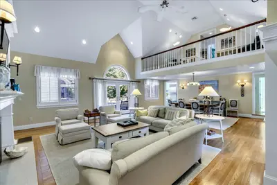 100 the Paddock Circle, Mashpee MA — view 5